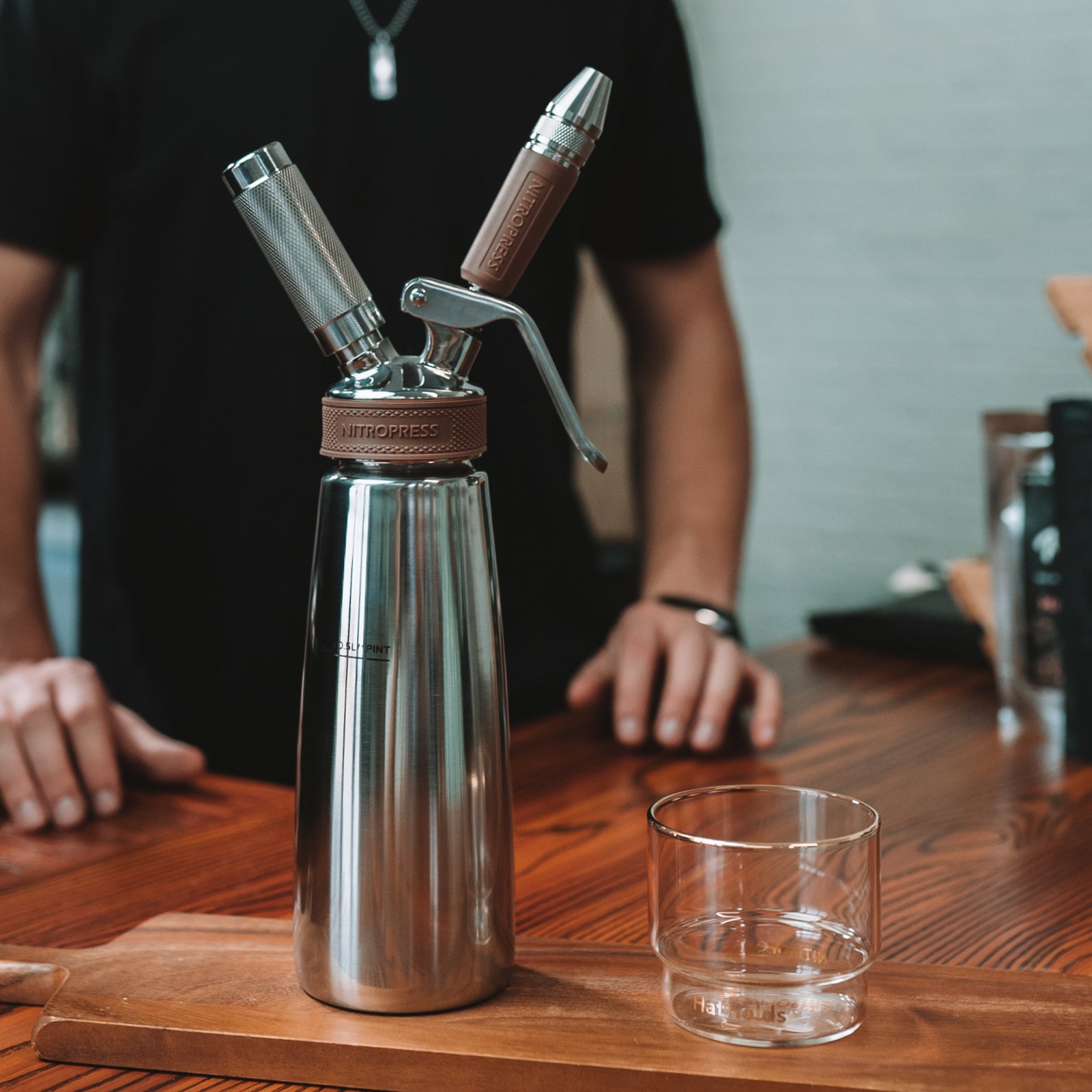 barista making nitro cold brew